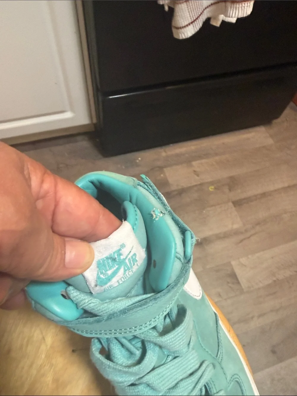 Nike Kids Mid-Top Sneakers in Teal and White